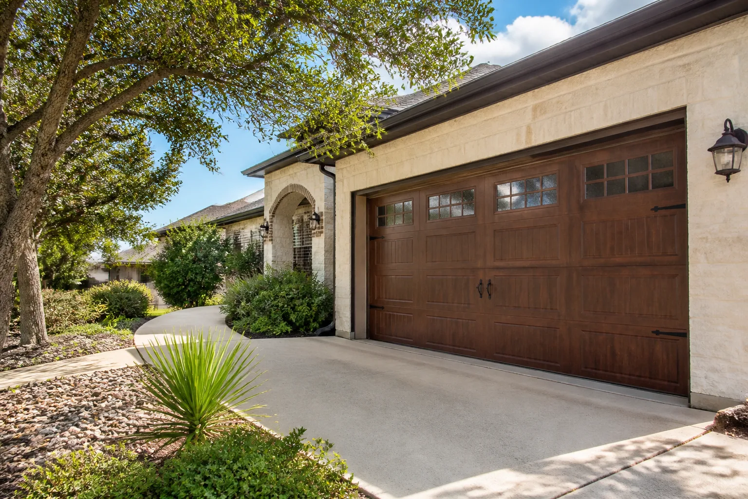 Amarr Garage Door in San Antonio: A Homeowner’s Guide